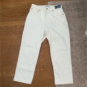 NWT Abercrombie Ulta high rise ankle straight jeans.